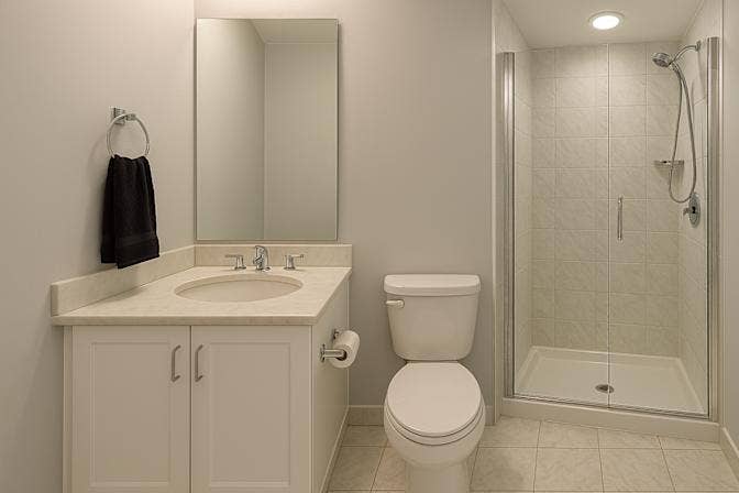 Downtown Toronto room for rent
