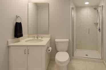 Downtown Toronto room for rent