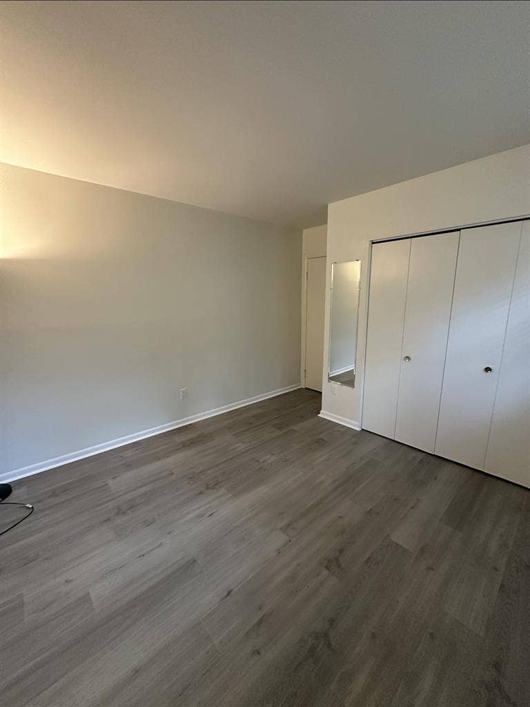 Basement Apt Bathroom