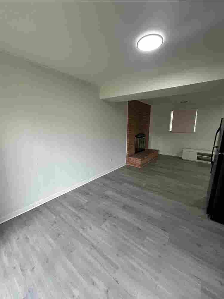 Basement Apt  Bathroom