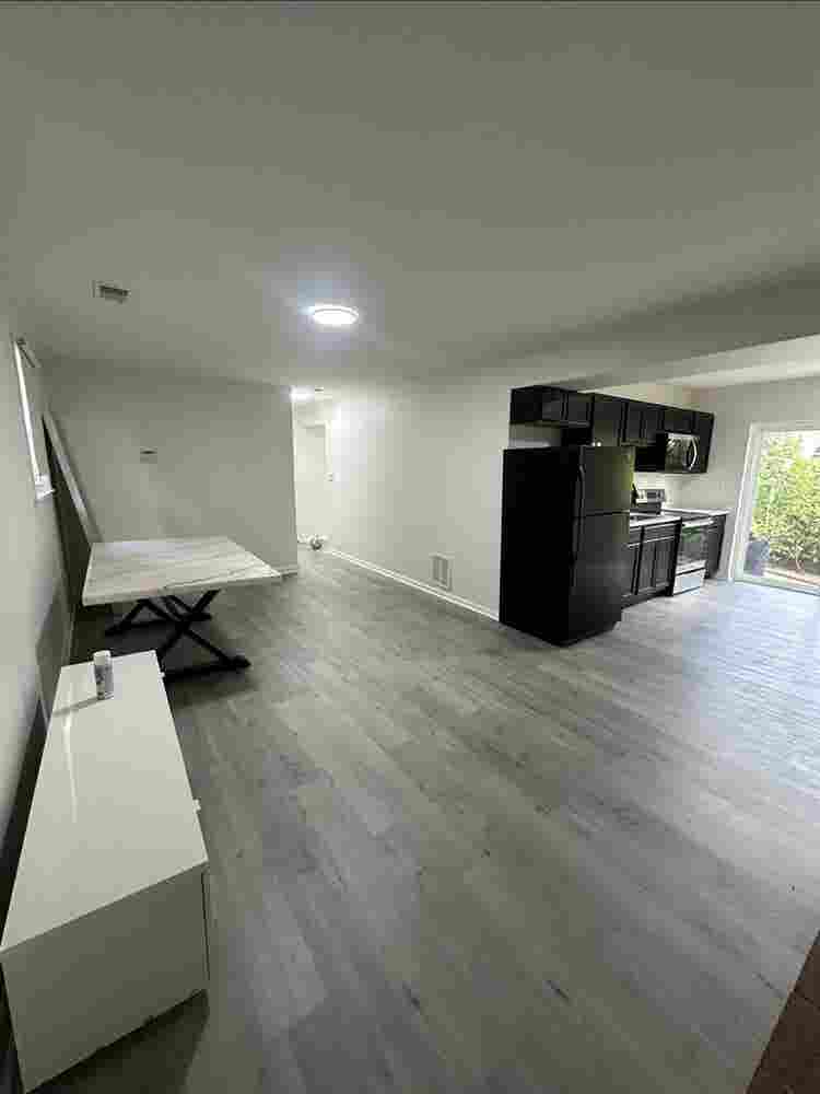 Basement Apt  Bathroom