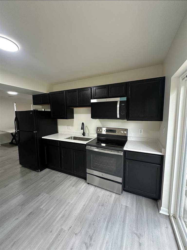 Basement Apt Bathroom