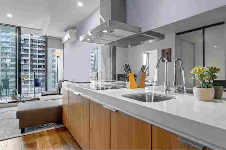 Apartment/Rooms for Rent Melb CBD!