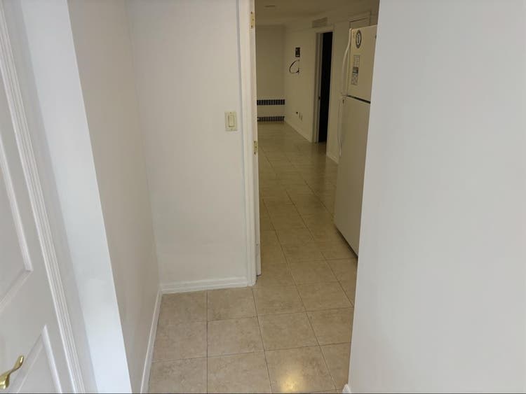 1 bedroom apartment.