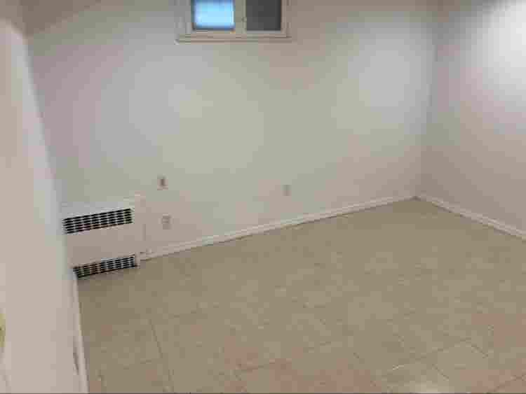 1 bedroom apartment.