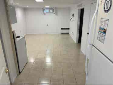 1 bedroom apartment.