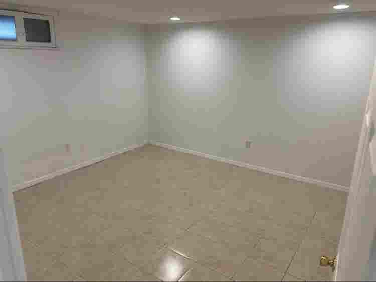1 bedroom apartment.