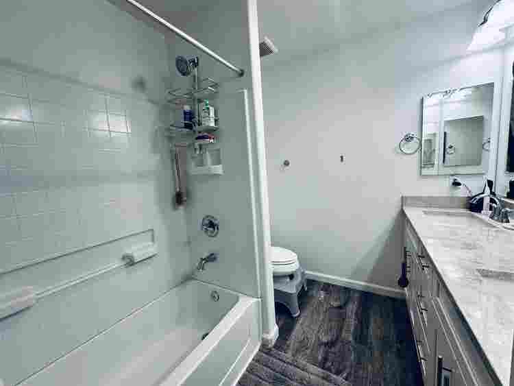Private Master Suite (Ladies Only)