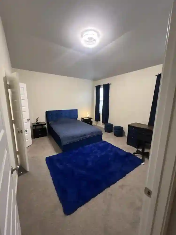 The house have 4 bathrooms 4 bed