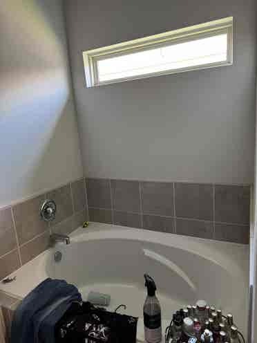 The house have 2 bathrooms  4 beds