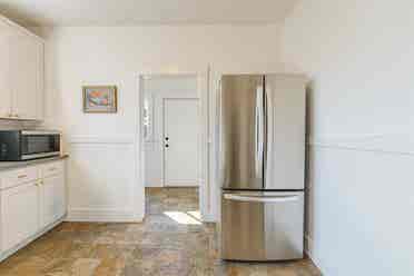 Furnished room in PRIME Location