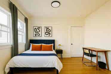 Furnished room in PRIME Location
