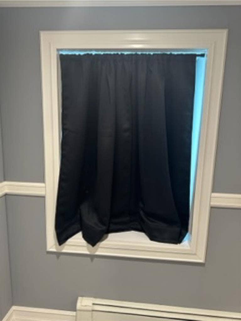 Basement room utl incl 1 male