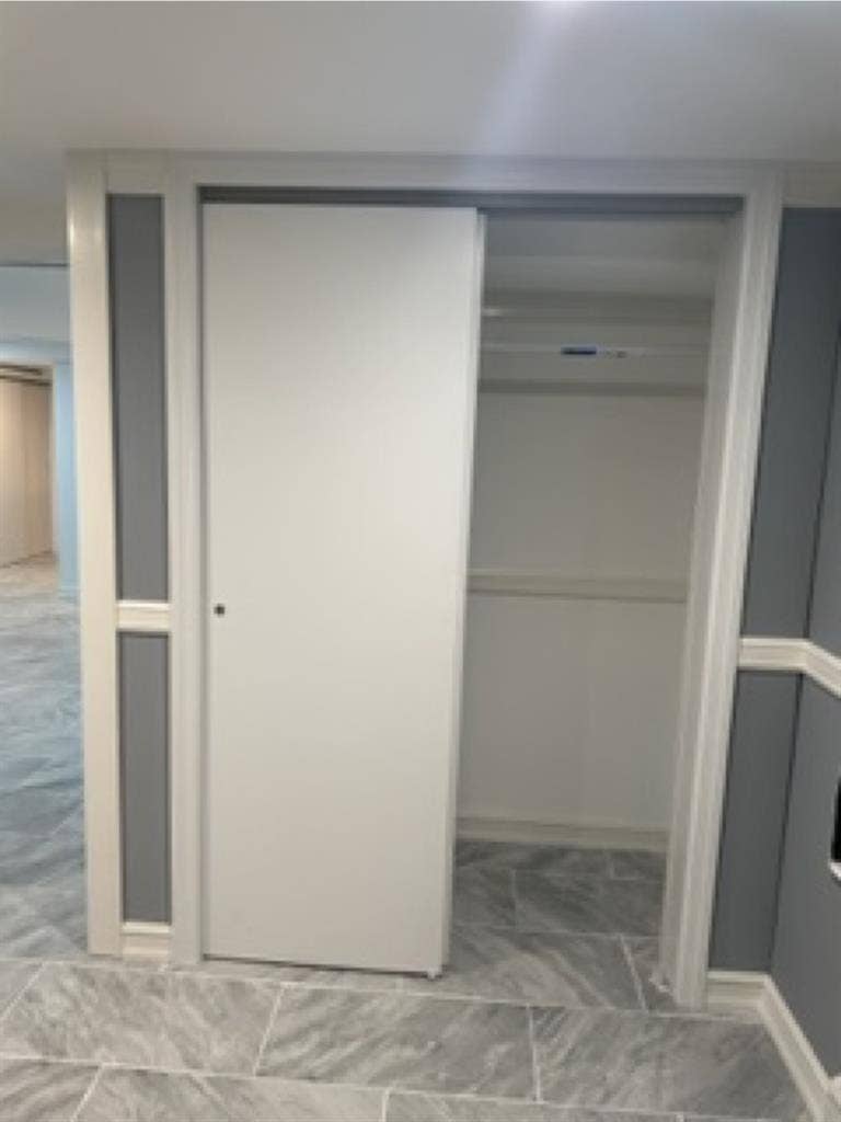 Basement room utl incl 1 male