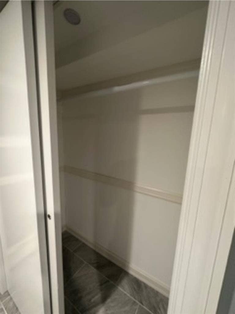 Basement room utl incl 1 male