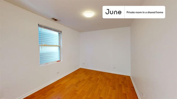3 BR in Chicago