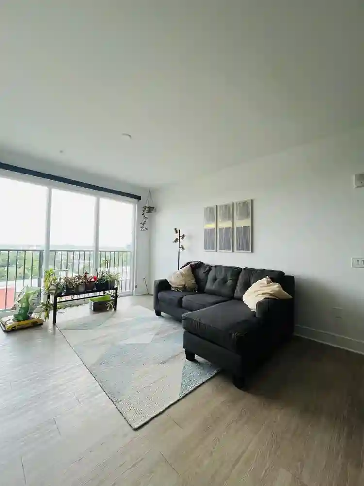 Prime Comfort – Trendy Upscale Room