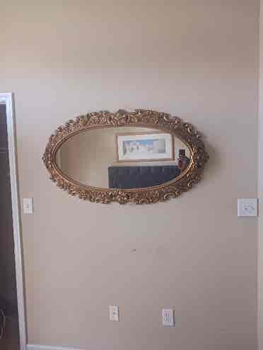 I am looking for a roommate