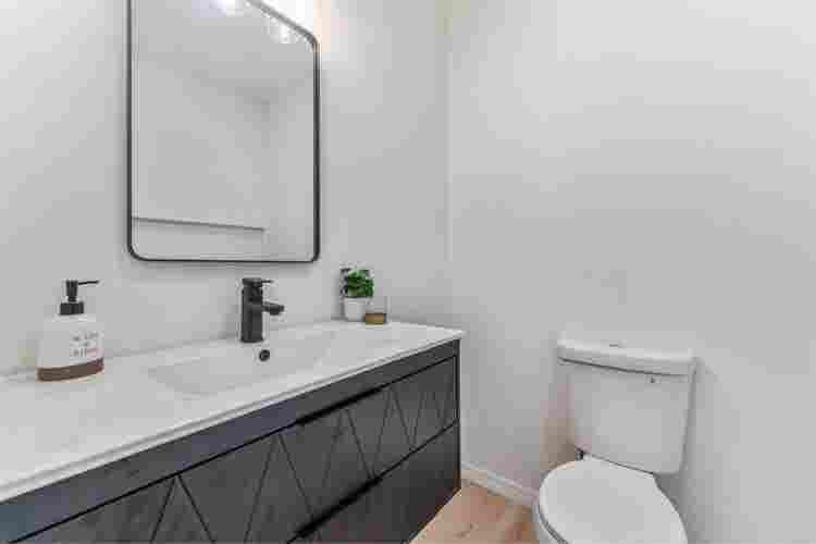 Mother in law suite w/ private bath