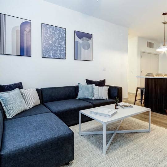 Lease Takeover: Private Bedroom