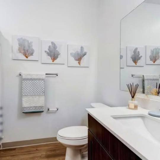 Lease Takeover: Private Bedroom