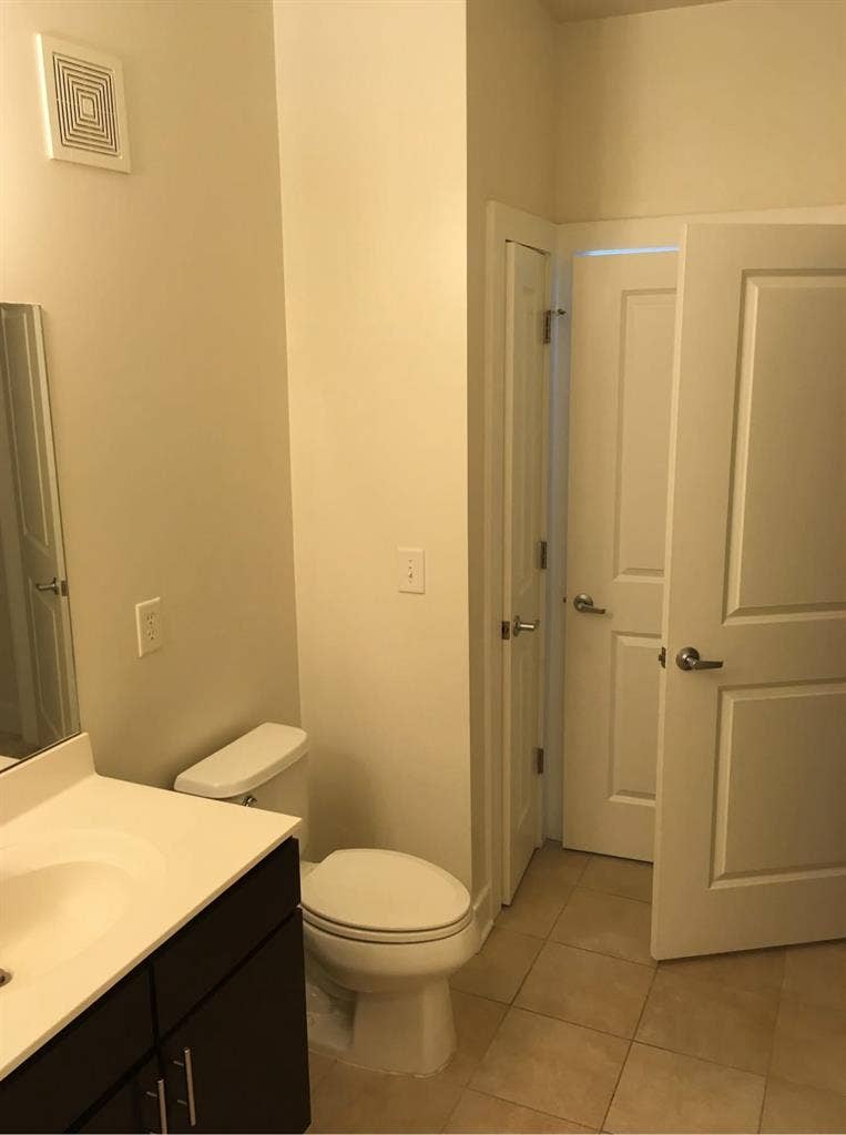 Seeking roommate in Norfolk