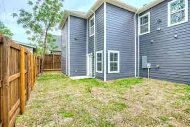 3 BR in Dallas