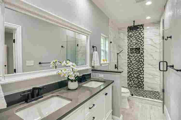 3 BR in Dallas