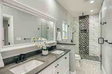 3 BR in Dallas