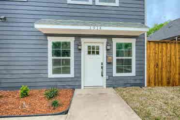 3 BR in Dallas