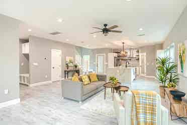 3 BR in Dallas