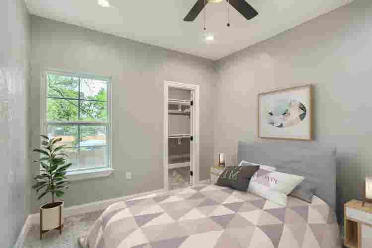 3 BR in Dallas