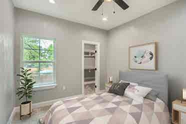3 BR in Dallas