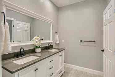 3 BR in Dallas
