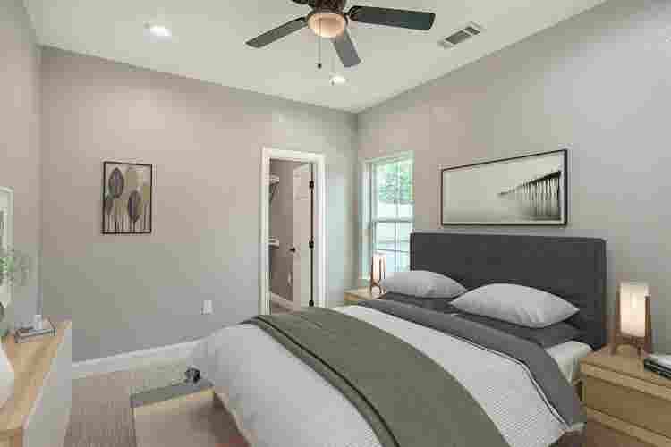 3 BR in Dallas
