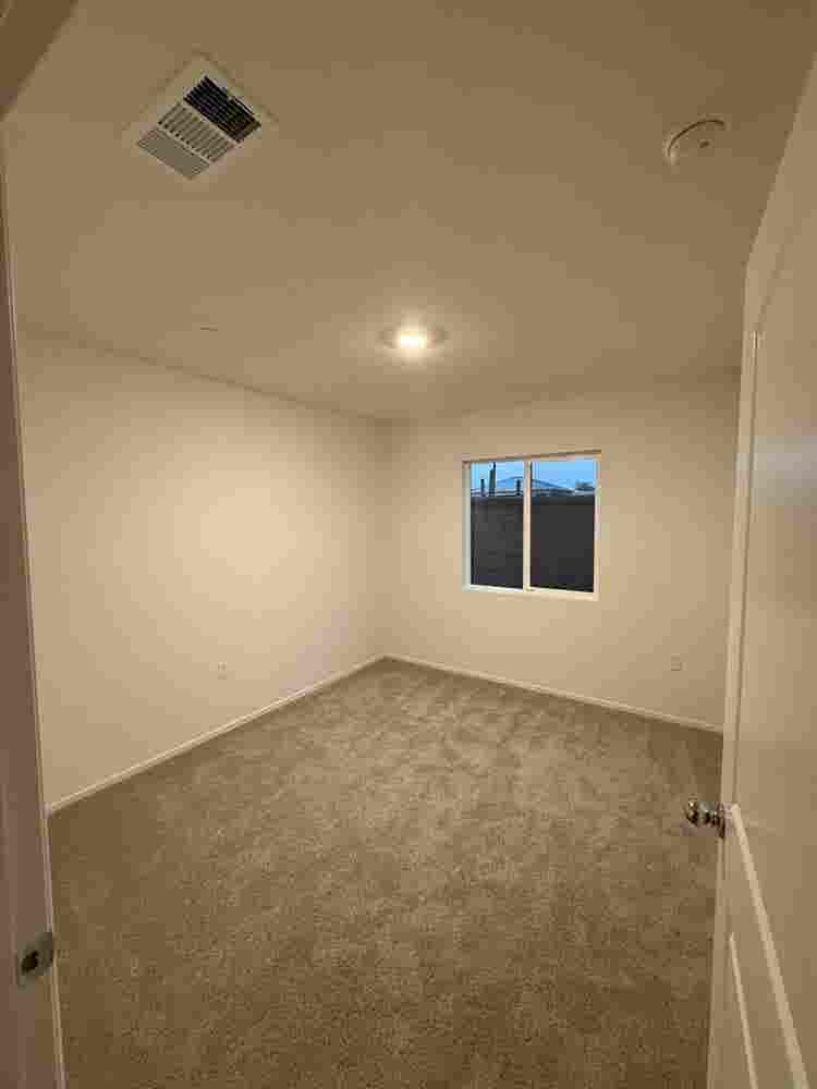 2 rooms for rent
