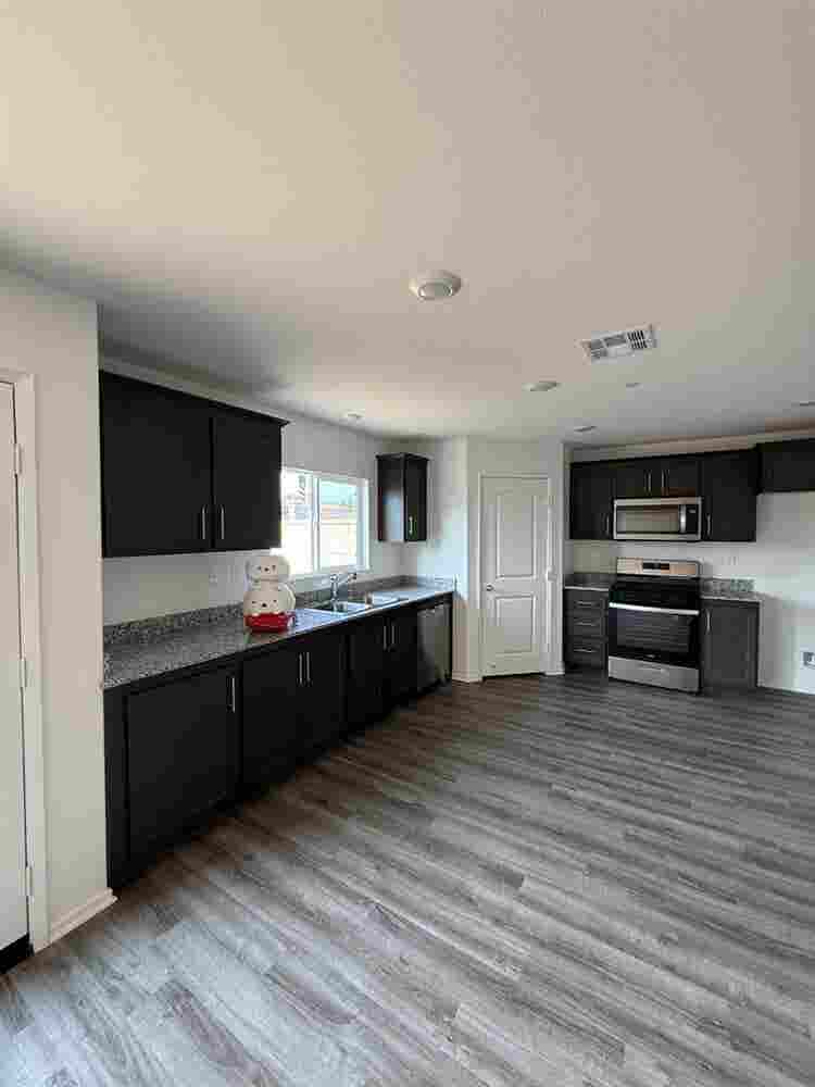 2 rooms for rent