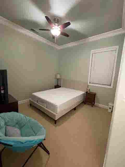 Room with Own Bathroom, NE Fresno