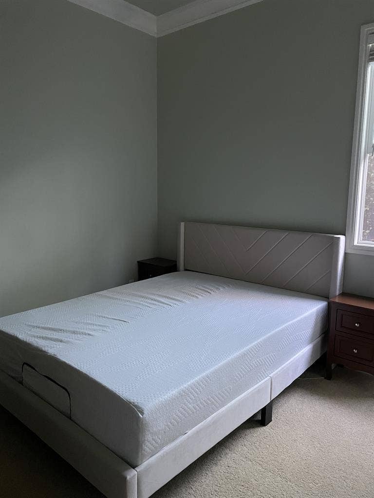 Room with Own Bathroom, NE Fresno