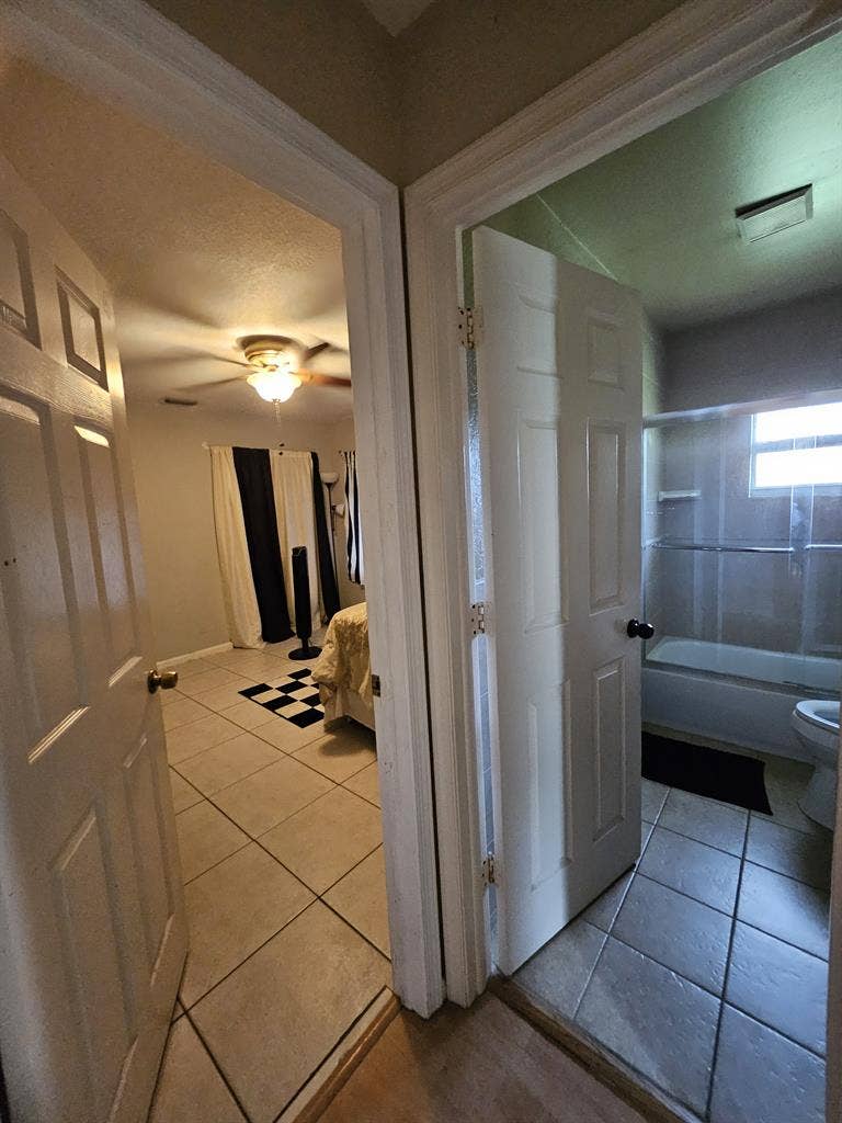 Plantation Room & Private Bathroom