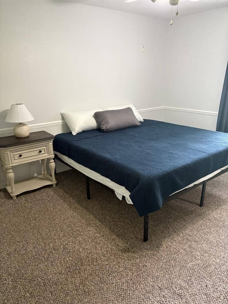 Furnished 1 Br