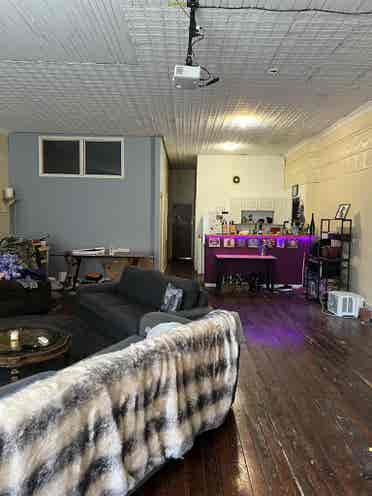 Roommate wanted