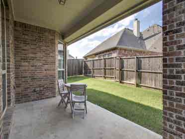 Clean Room for Rent
