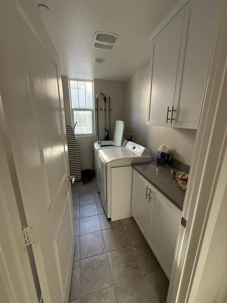 Spacious Room with Private Bath 3rd