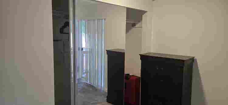 1 room,  private bath