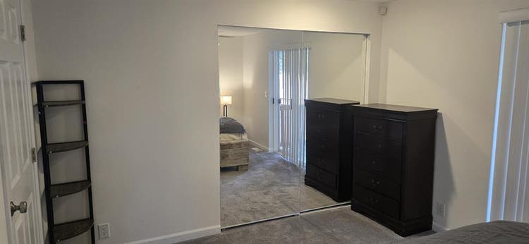 1 room,  private bath