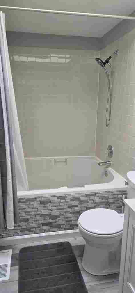 1 room,  private bath
