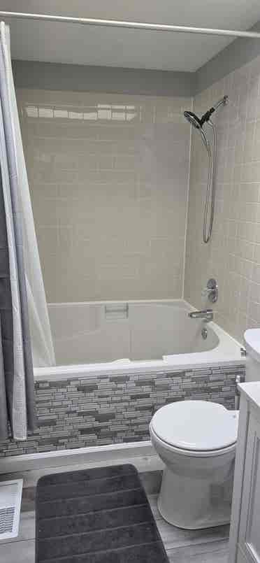 1 room,  private bath