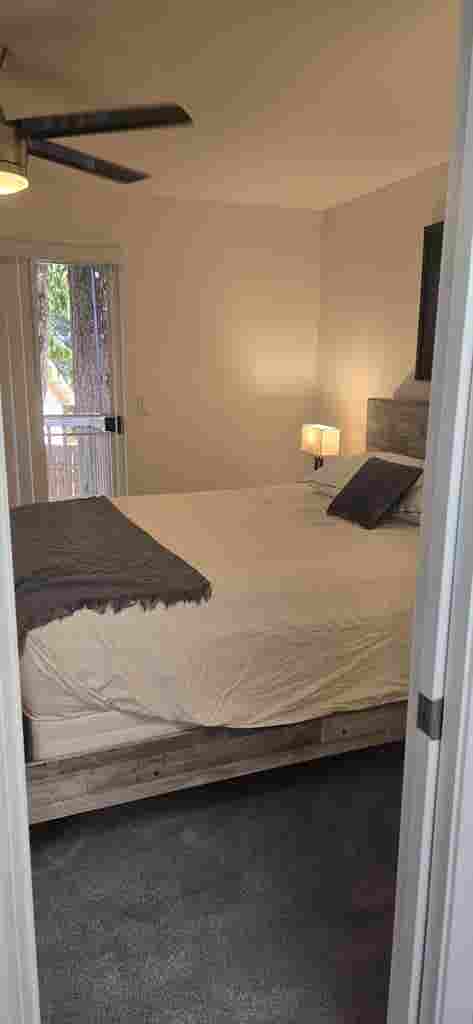 1 room,  private bath