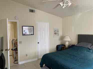 Master Bedroom w/private bathroom